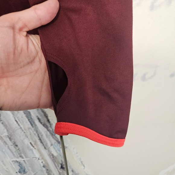 The North Face Womens Burgundy Flashdry Hoodie Thumbhole Athleisure M - Picture 4 of 7